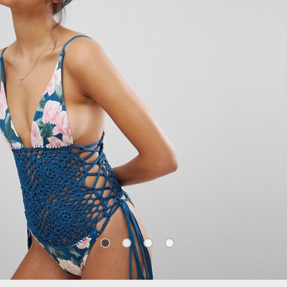 NWT Frankie’s bikinis lilah One Piece